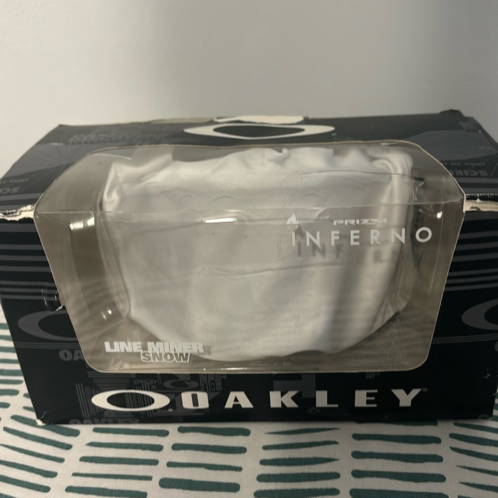 Oakley Line Miner (matt Black/prizm Inferno Rose)